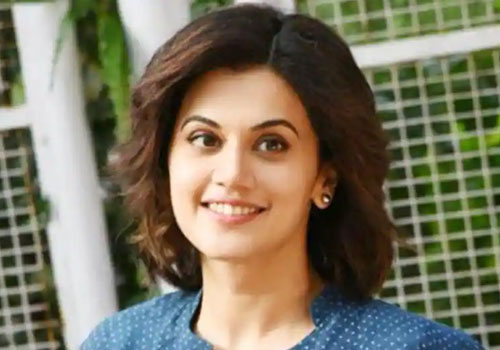 டாப்ஸி, பாட்மிண்டன், அணி, உரிமையாளர், ஓனர், Tapsee, Badminton, Team, Owner, pune