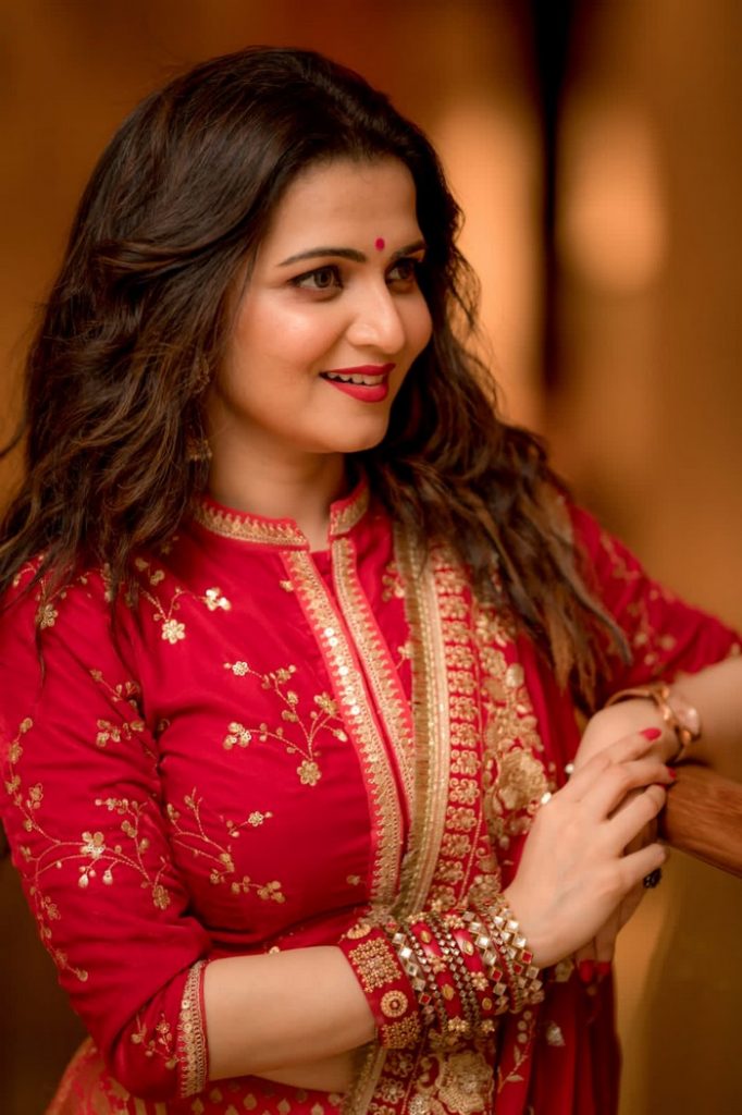 divya darshini