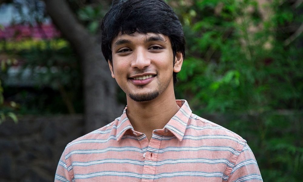 பிரபல நடிகையை காதலிக்கும் கவுதம் கார்த்திக்: காதலர் தினத்தில் அறிவிப்பு?